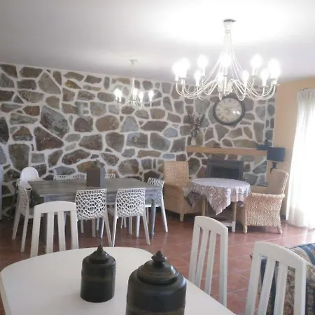 Tiara Vacaciones * Nava de la Asuncion