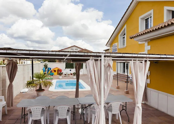 Dom wakacyjny Tiara Vacaciones Nava de la Asuncion