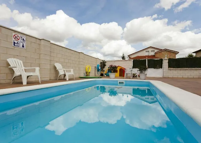 Tiara Vacaciones Nava de la Asuncion